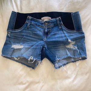 Maternity shorts